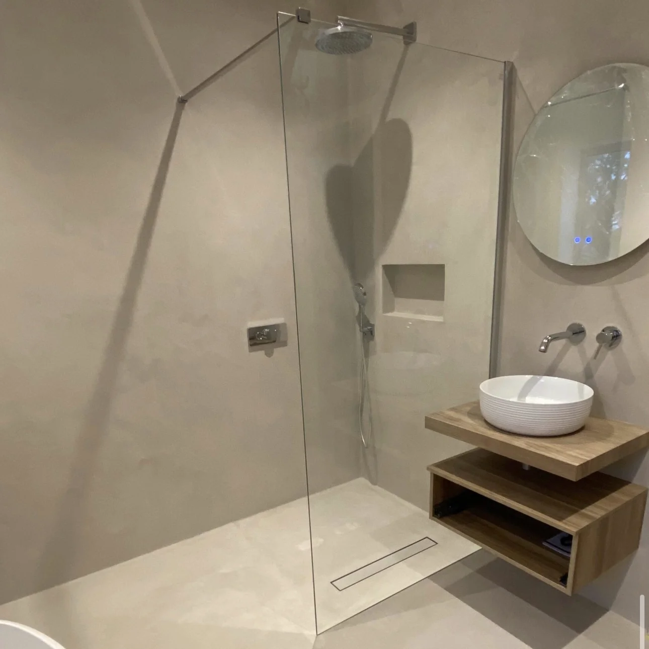 DRN Plastering Co - Microcement Bathrooms in Wishaw Glasgow North Lanarkshire DRN Plastering Co - Microcement Bathrooms in Wishaw Glasgow North Lanarkshire